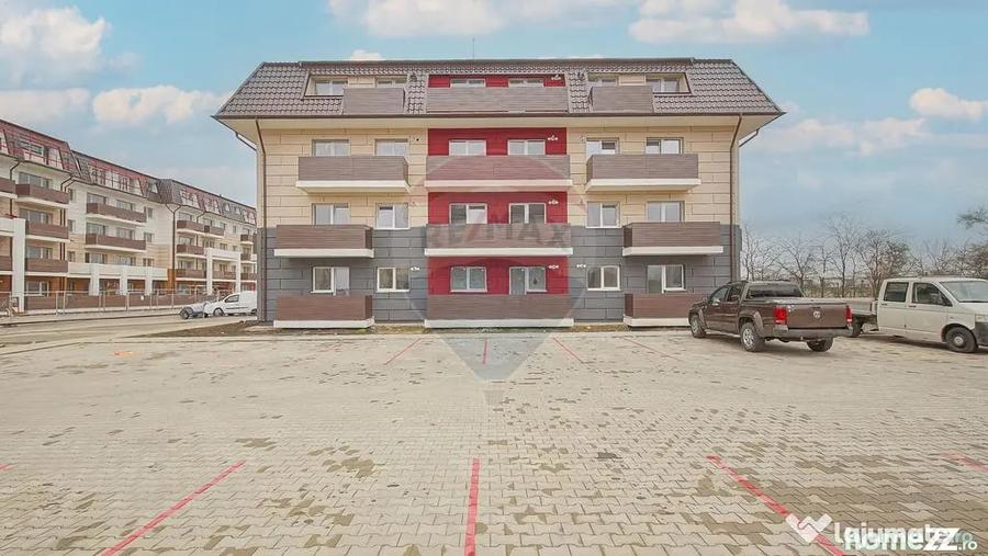 Apartament cu 3 camere decomandat în Sânpetru