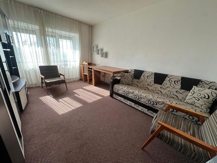 Apartament cu 2 camere decomandat în Bd. Independenței