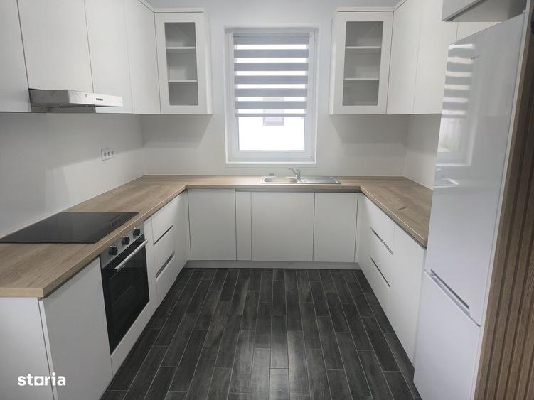 Casă cu 3 camere cu Teren 500 Mp în Central