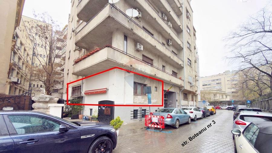 Apartament cu 3 camere semidecomandat în Universitate