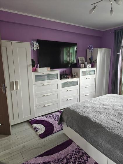 Apartament cu 3 camere semidecomandat, mobilat în Florești — fotografia 3