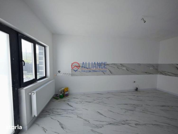 Casă cu 3 camere decomandat în Valu lui Traian