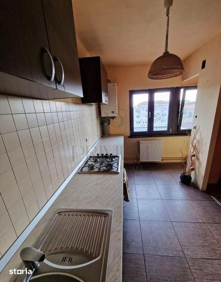 Apartament cu 3 camere decomandat în Circumvalațiunii