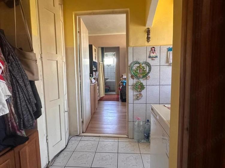Apartament cu 3 camere în Cantemir