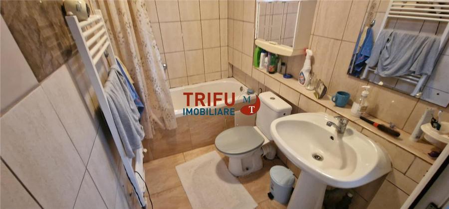 Casă individuală cu 3 camere cu Canalizare în Cetate