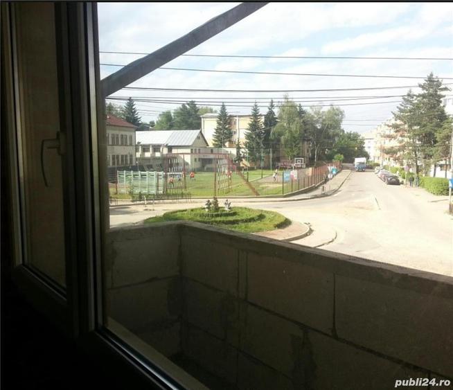 Casă cu 10 camere cu Teren 700 Mp în Rădăuți