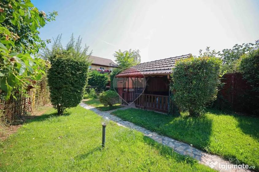 Casă cu 5 camere cu Teren 554 Mp în Central