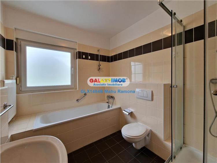 Apartament cu 3 camere decomandat în Sud-Vest