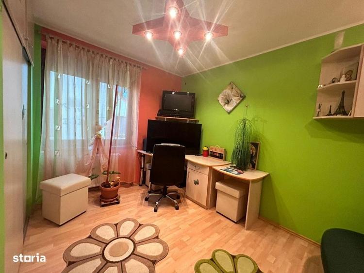 Apartament cu 4 camere, mobilat în Central