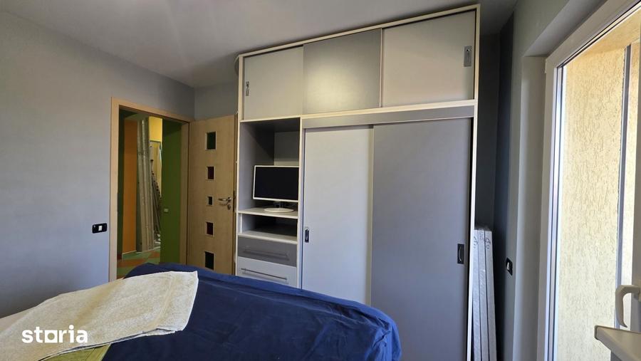 Apartament cu 4 camere decomandat în Complex Studențesc