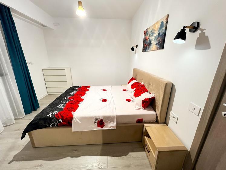 Apartament cu 2 camere decomandat, mobilat în Păcii