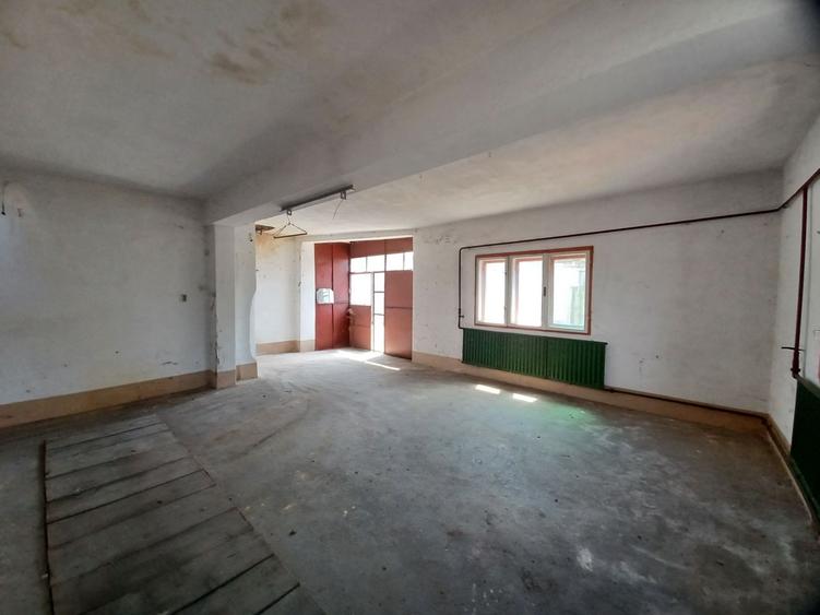 Casă individuală cu 3 camere cu Canalizare în Cantemir