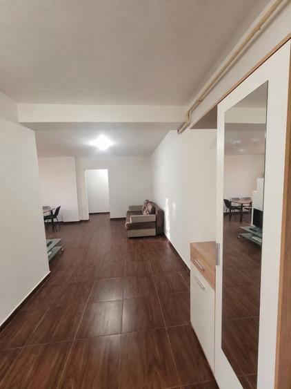 Apartament cu 3 camere decomandat, mobilat în Gării