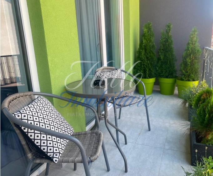 Apartament cu 2 camere semidecomandat, mobilat în Florești