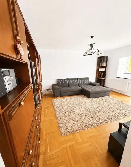 Nerva Traian 3 Camere Parcare Metrou