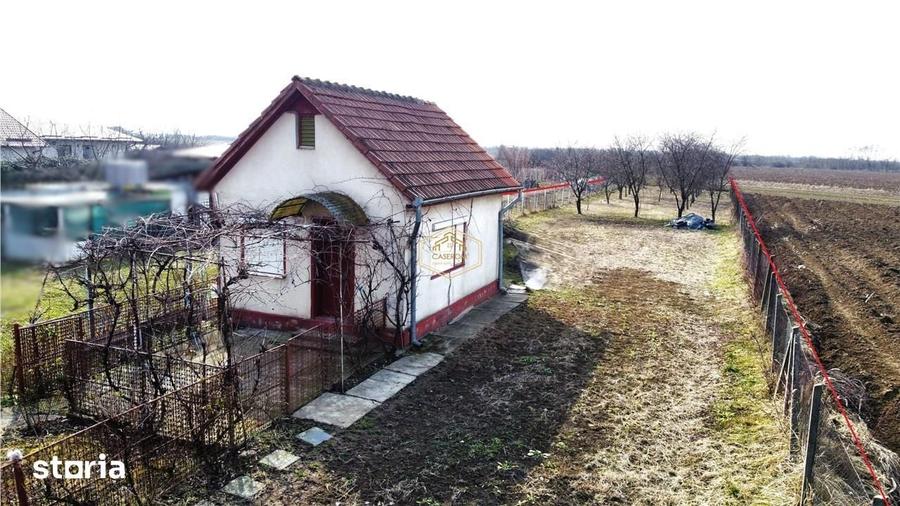 Casă cu 1 camere cu Teren 1160 Mp în Micro 17