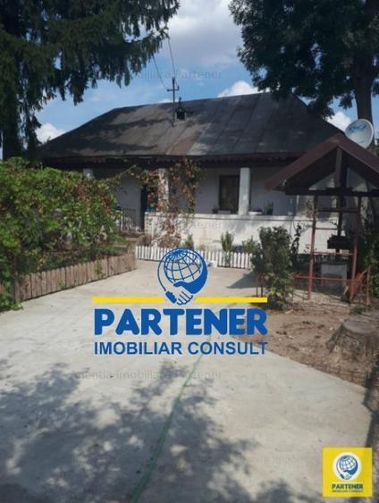 Casă individuală cu 2 camere cu Teren 1865 Mp în Hârsești