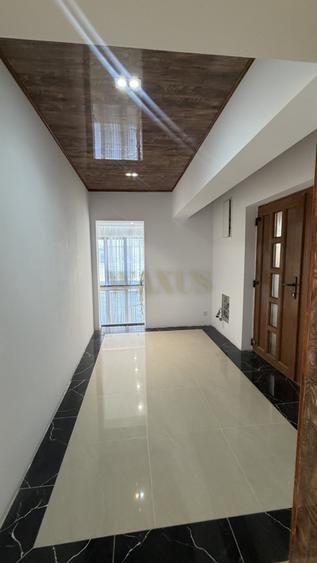 Apartament cu 5 camere decomandat, mobilat în Sud-Est