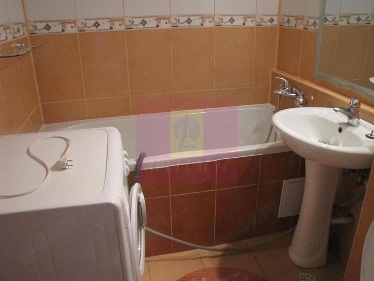 Garsonieră semidecomandată în Basarabia