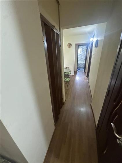 Apartament cu 3 camere decomandat, mobilat în Lipovei