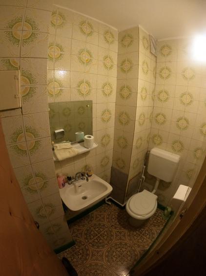 Apartament cu 4 camere decomandat, mobilat în Semicentral