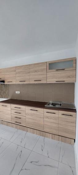 Apartament cu 3 camere decomandat în Sebastian