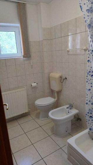 Casă cu 2 camere decomandat în Exterior Vest