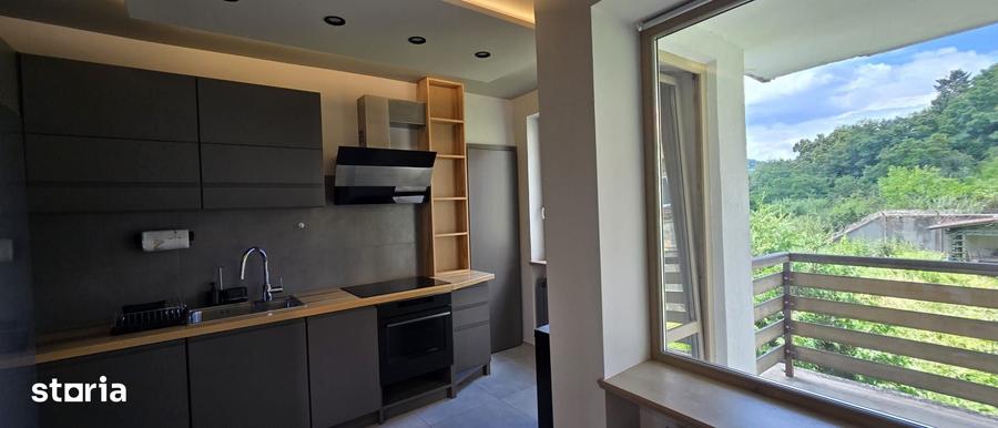 Apartament cu 3 camere în Centrul Istoric