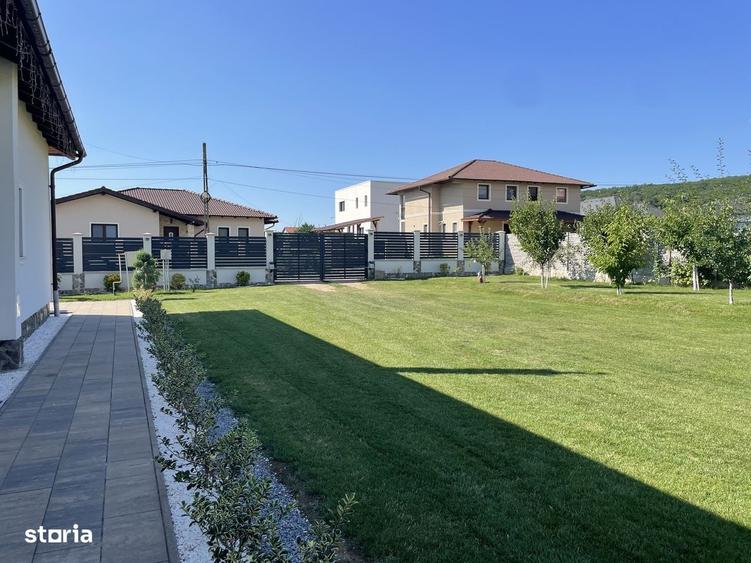 Casă cu 3 camere în Central