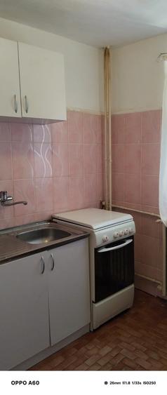 Apartament cu 2 camere semidecomandat în Colentina