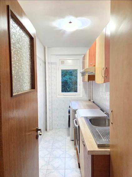 Apartament cu 2 camere decomandat în Drumul Taberei