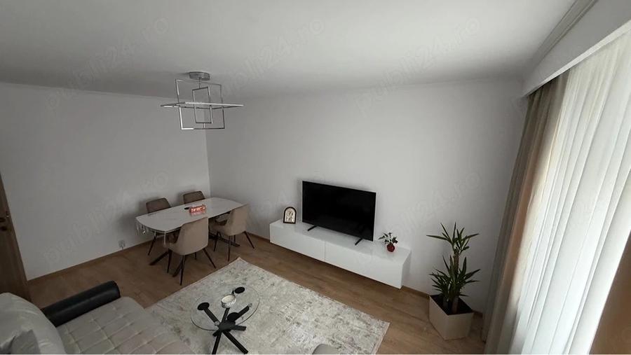 Apartament cu 2 camere decomandat în Central
