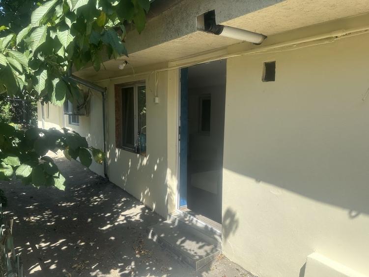 Casă cu 4 camere cu Teren 350 Mp în Colentina