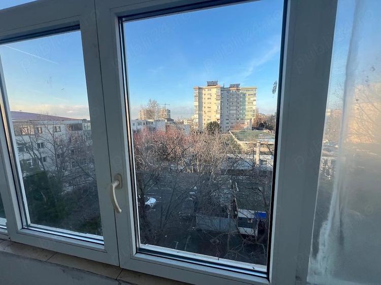 Apartament cu 3 camere decomandat în Faleza Nord