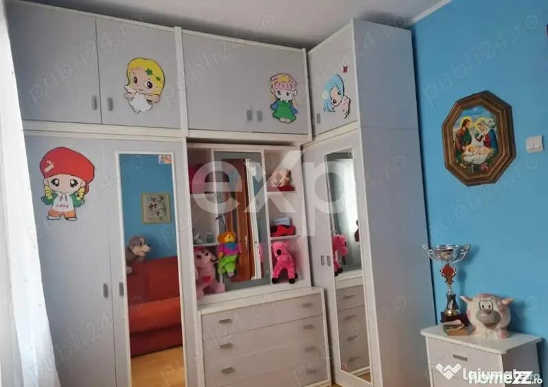 Apartament cu 3 camere decomandat în Central