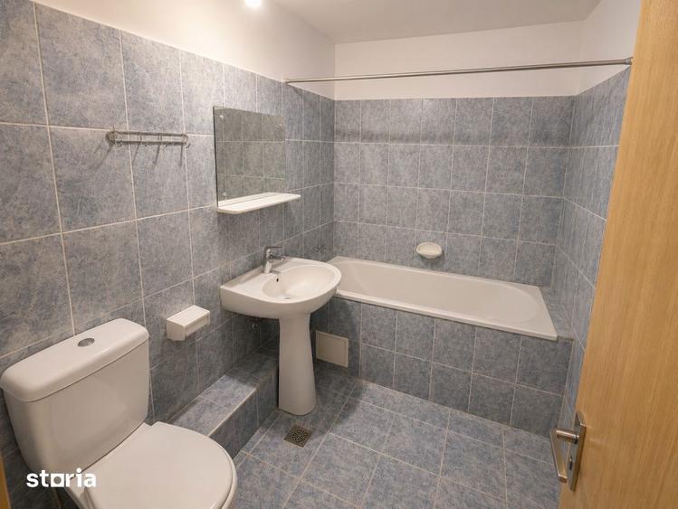 Apartament cu 3 camere decomandat în Vitan