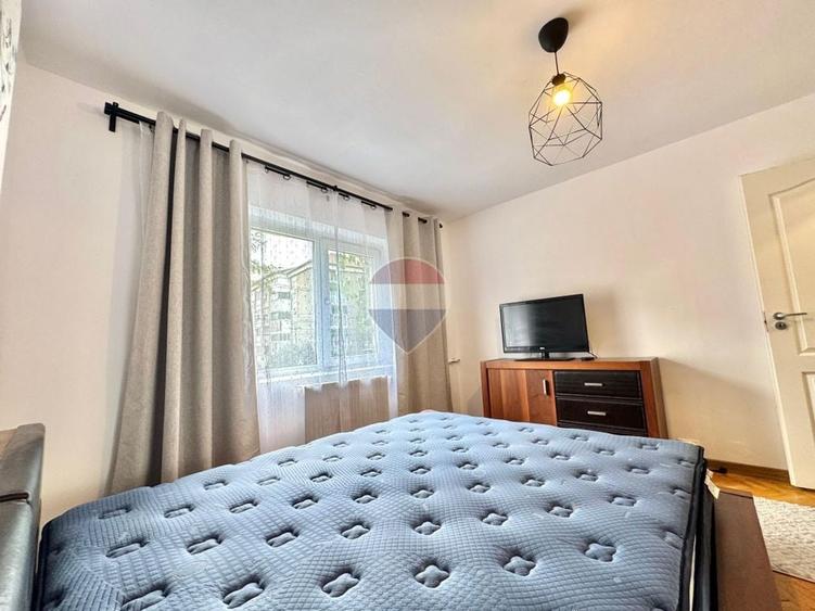 Apartament de închiriat 2 camere etaj 1 str Doina - 12