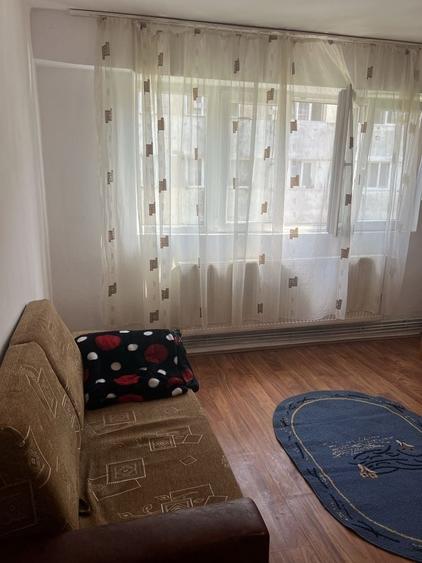 Garsonieră decomandată în Exterior Vest