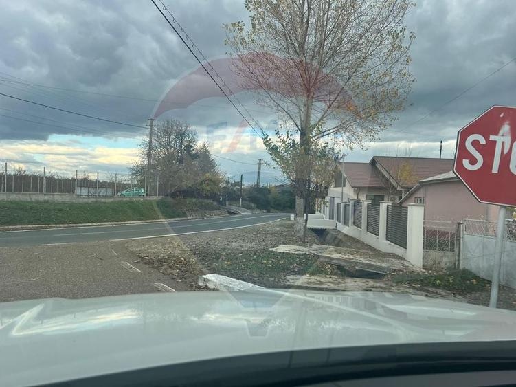 Teren Construcții intravilan de 2727 mp, în Cârligele