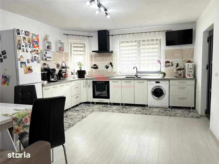 Casă cu 3 camere cu Teren 1356 Mp în Galații Bistriței