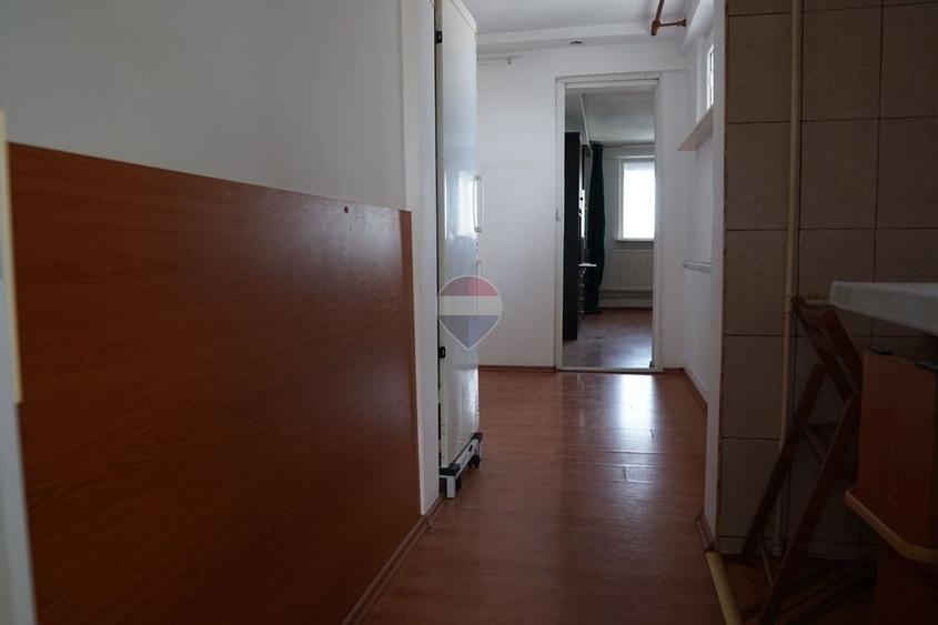 De Vanzare Apartament Lângă Metrou Comision 0 - 22