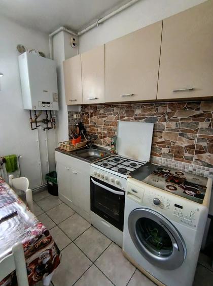 Apartament cu 2 camere nedecomandat în Petros