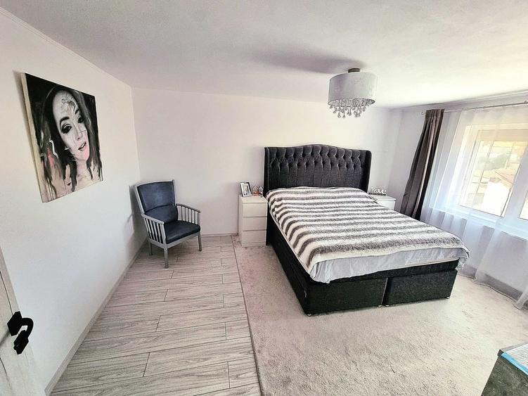 Casă cu 4 camere în Cantemir