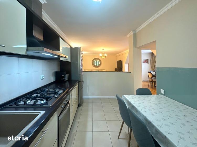 Apartament cu 3 camere semidecomandat în Tomis I