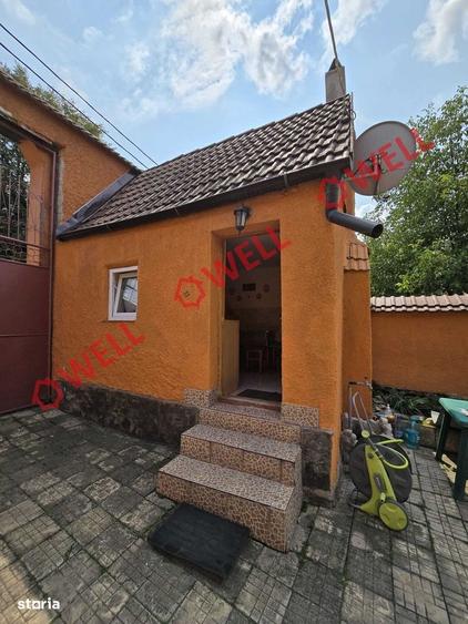 Casă cu 4 camere în Augustin