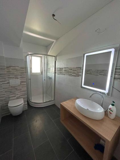 Apartament cu 2 camere semidecomandat în Rediu