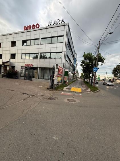 Spațiu comercial, de 86 mp, în Lacu
