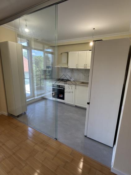 Apartament cu 2 camere, mobilat în Borhanci