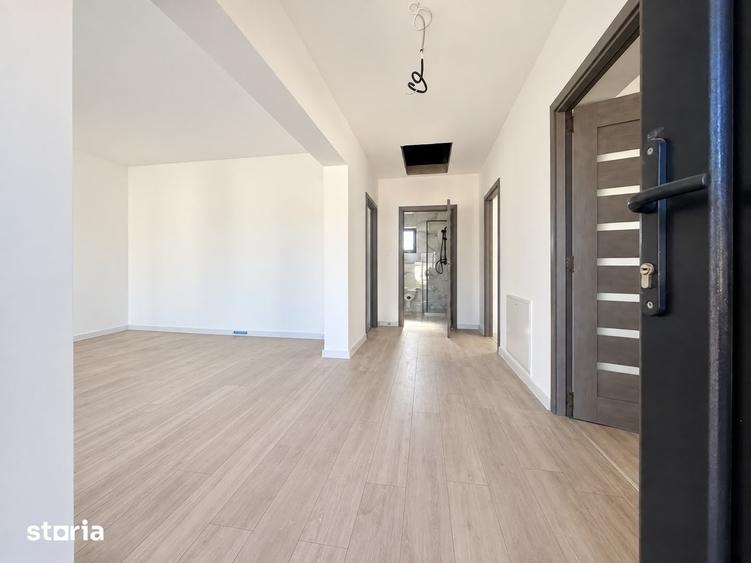 Casă cu 3 camere cu Teren 350 Mp în Podu Roș
