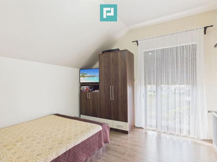 Casă individuală cu 5 camere cu Canalizare în Curtici